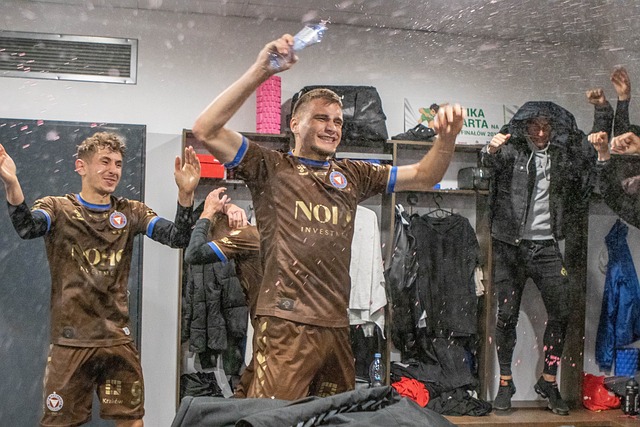 美媒更新26届高中生排名：郇斯楠当选四星高中生，全美第36名